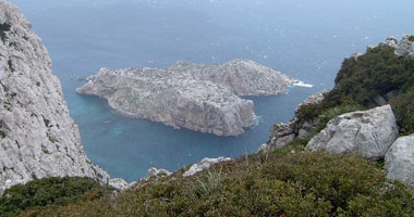 جزيرة البقدونس تثير جدلا فى خريطة جوجل بإسبانيا