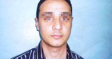 عامل ينتحل صفة ضابط شرطة للنصب على السائقين
