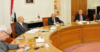 "الإسكان" تفحص عينات عشوائية من محطات المياه