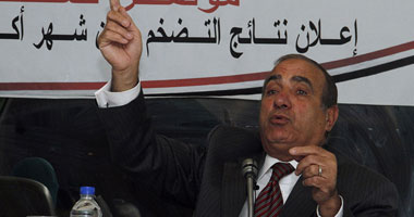 رئيس الجهاز المركزى للتعبئة والإحصاء يغادر القاهرة إلى بغداد