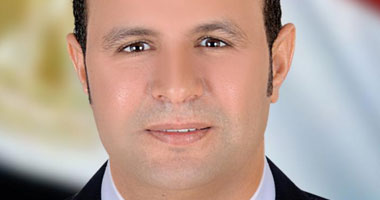 مرشح يطالب "العسكرى "بالسماح لأهالى حلايب بالتصويت بشهادات الميلاد