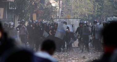 الغضب يسود ميدان التحرير بعد تصاعد حدة الاشتباكات