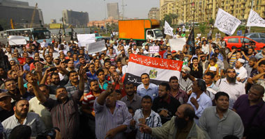 سلفيون يطردون أنصار حزب التحرير من الميدان بجمعة "تطبيق الشريعة"