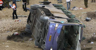 مصرع 27 شخصًا وإصابة 5 بانقلاب حافلة فى الهند