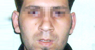 مطاردة حارس عقار سرق حقيبة من داخل سيارة بالدقى