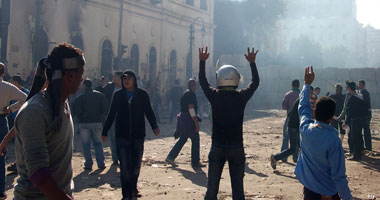 "مصر الثورة "يطالب "العسكرى" بتحمل المسئولية القانونية تجاه الأحداث الأخيرة