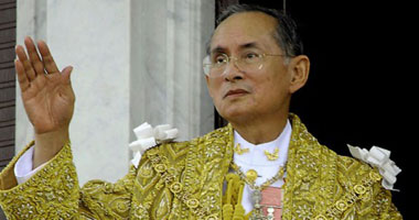 ملك تايلاند يتلقى علاج عدوى فى الصدر
