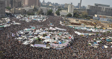 حملة "مستقبل وطن" تشارك فى ذكرى 25 يناير وتدعو "السيسى" للترشح