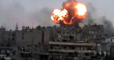 مروحيات الجيش السورى تقصف بلدة كفر زيتا فى ريف حماة