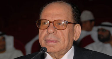 المصريين الأحرار ينتخب صلاح فضل رئيسا لمجلس الأمناء خلفا للغزالى حرب