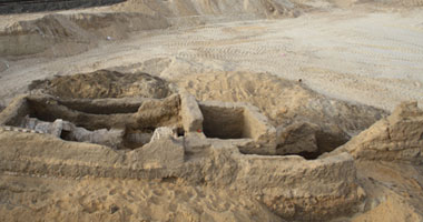 اليونان تعلن اكتشاف مقبرة ضخمة ومهمة فى شمال البلاد