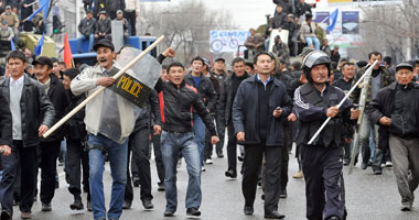 قرغيزستان تغلق حدودها وسط اضطرابات
