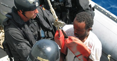 البحرية الإسبانية تنقذ 60 مهاجرًا قبل الغرق فى البحر المتوسط