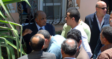 بالصور.. نرصد معاينة مسح جريمة حى الندى.. المتهم بقتل هبة ونادين يؤكد أن ضباط مباحث أكتوبر لقنوه أقواله أثناء المعاينة الأولى بعد إقناعه بأن الحكم لن يتعدى 6 أشهر