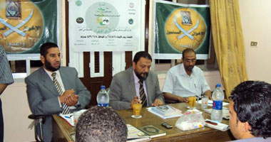 جولة لطلاب "أزهر أسيوط" بمقرات الأحزاب والإخوان