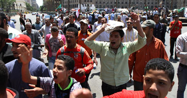 التحرير يغيب عنه المتظاهرون.. وشاهين بخطبة الجمعة: لا تجعلوا السباق الرئاسى بين مرشح مسلم وآخر كافر.. أعداء الثورة كجيوش قريش فى غزوة أحد.. نرفض استخدام القوة فى فض أى تظاهرات