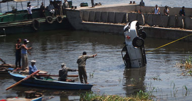 الإنقاذ النهرى تنتشل 3 جثث فى انقلاب سيارة من أعلى كوبرى الساحل