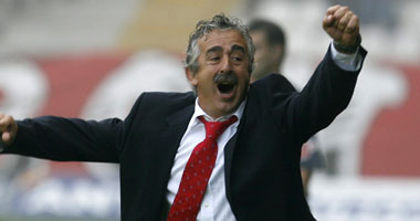 وفاة عدو مورينيو قبل 24 ساعة على تدريب فياريال 