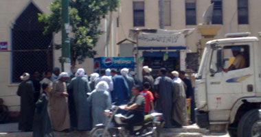 وقفة احتجاجية لمزارعى المنيا بسبب نقص السماد 