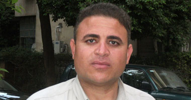 معارض ليبى يكشف خطة القذافى لفتح ثغرة لمحاصرة الثوار عبر الحدود المصرية  
