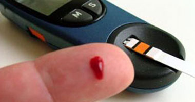 قياس نسبة السكر بالدم لتحديد أسباب آلام الخصية
