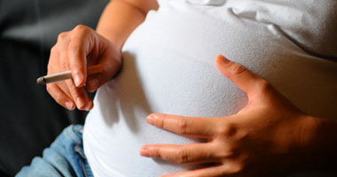 دراسة: تدخين الحوامل يرفع مخاطر إصابة الأطفال بالتشنجات