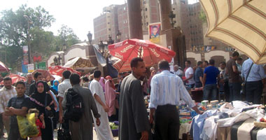 تنفيذ مشروع سوق اليوم الواحد للقضاء على الباعة الجائلين‎ بوسط القاهرة