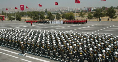 تركيا تلغى الاحتفال بعيد السيادة الوطنية بسبب القتلى من الجيش والشرطة