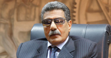 يحيى القزاز يطالب النائب العام بوقف إعدام هشام طلعت