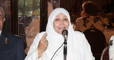 شقيق الدكتورة عبلة الكحلاوى عن شائعات وفاتها: ابنتها انهارت وهى على سفر