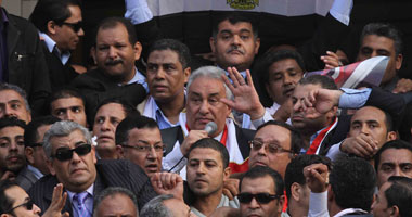 عاشور يصل "المحامين" لقيادة مسيرة من النقابة إلى ميدان التحرير