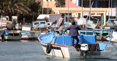 توافد آلاف المواطنين على الشواطئ والحدائق العامة بالغردقة