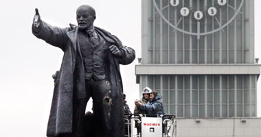 انفجار قنبلة بتمثال لينين فى سان بطرسبرج