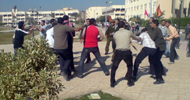 اشتباكات بين الأمن وطلاب الإخوان أمام جامعة الفيوم