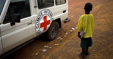 الصليب الأحمر: تسليم مساعدات لـ 4 بلدات محاصرة فى سوريا
