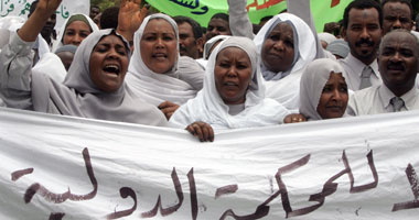 طلاب السودان بالقاهرة يتضامنون مع البشير
