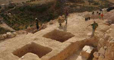 اكتشاف مستعمرة يعود تاريخها إلى العصر الحجرى بوسط الصين