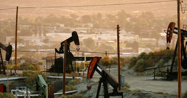 وزارة النفط العراقية: أوبك لا تلزم البلاد بخفض الصادرات النفطية