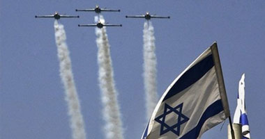 طائرات إسرائيلية تقصف مطار غزة والشريط الحدودى