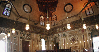 سرقة قطع أثرية من مسجد السلطان حسن