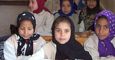 إصابة 100 تلميذة بالتسمم فى غرب أفغانستان