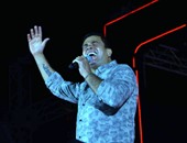 الهضبة عمرو دياب يطلب رأى جمهور حفله فى الألبوم الجديد..ويغنى "قمرين"