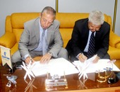 "مصر للطيران" توقع بروتوكول تعاون مع نادى هليوبوليس الرياضى