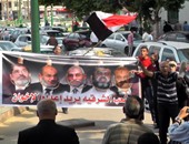 مسيرة من التحرير لدار القضاء للمطالبة بالقصاص للشهداء وإعدام الإخوان