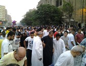 بالصور.. الآلاف من أهالى شبرا يؤدون صلاة العيد بمسجد الخازندارة