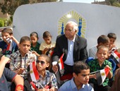 جولة لمحافظ القاهرة وأطفال دار أيتام بأتوبيس مكشوف بالقاهرة