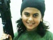 الإندبندنت: مواقع التواصل الاجتماعى تتداول صورا لأصغر مقاتل فى "داعش"