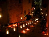 بالصور.. مالطا تضىء الشموع فى عز الليل احتفالا بالثورة التكنولوجية