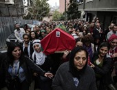 بالصور.. أهالى ضحايا تفجيرات أنقرة يشيعون جثمان ذويهم بهتاف: أردوغان قاتل