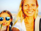 جوينيث بالترو تنشر صورة برفقة ابنتها بمناسبة International Girls Day